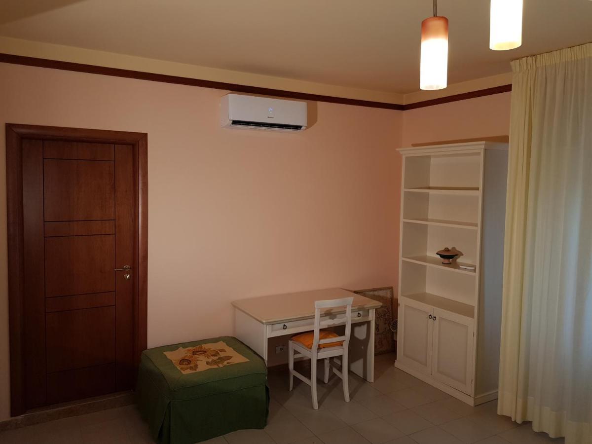 Stylish Apt Terina - Le Lincelle, Lamezia - Bright, Spacious, Elegant And With Terrace ซานเตอูเฟเมีย ลาเมเซีย ภายนอก รูปภาพ