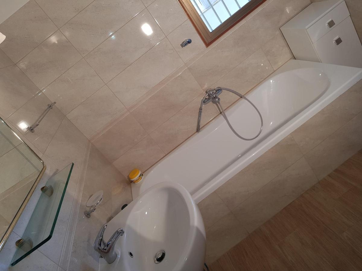 Stylish Apt Terina - Le Lincelle, Lamezia - Bright, Spacious, Elegant And With Terrace ซานเตอูเฟเมีย ลาเมเซีย ภายนอก รูปภาพ