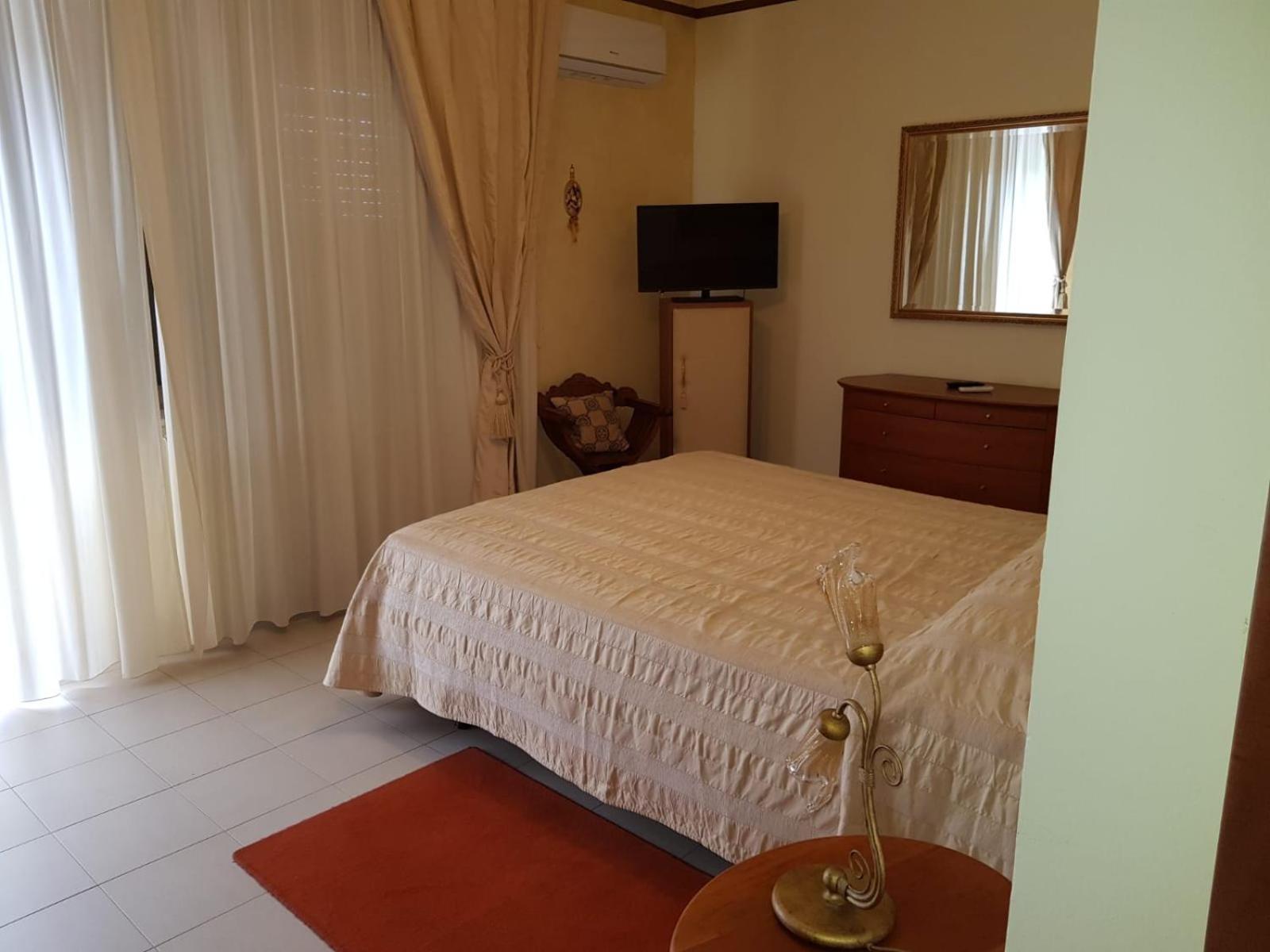 Stylish Apt Terina - Le Lincelle, Lamezia - Bright, Spacious, Elegant And With Terrace ซานเตอูเฟเมีย ลาเมเซีย ภายนอก รูปภาพ